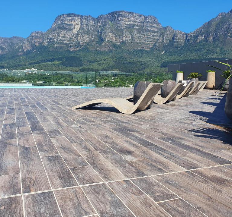 Claremont Apartment | Newlands Peak