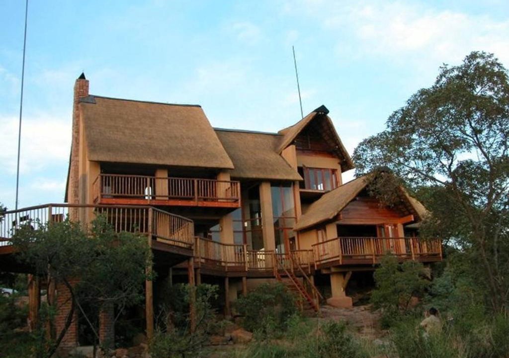 Bela-Bela House | Ngong Hill, Mabalingwe