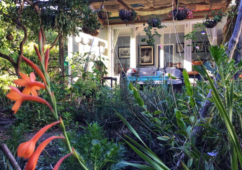 Amatola Coastal Apartment | Ngwenya Garden Cottage