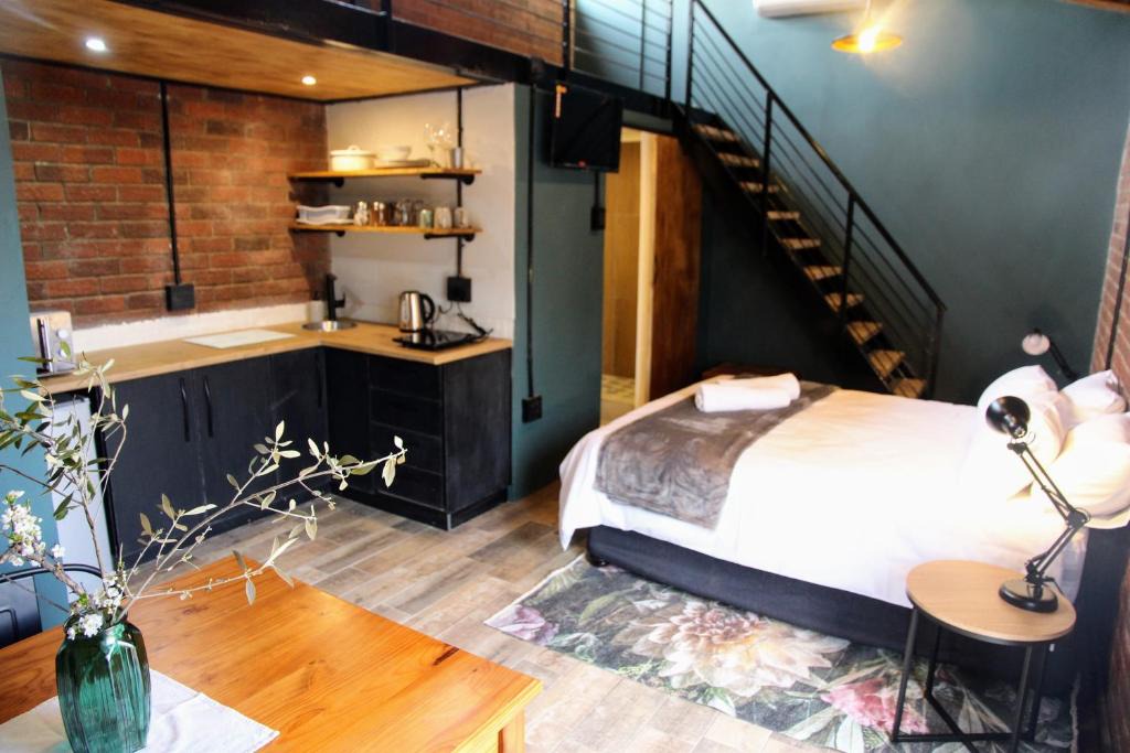 Fichardt Park House | Nini's guest units