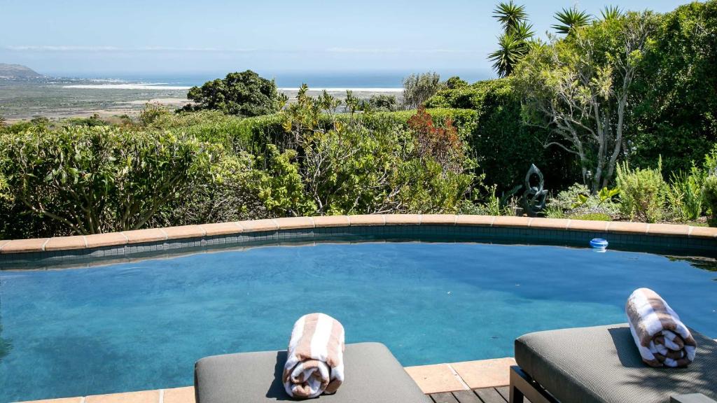 Redhill House | Noordhoek's Hidden Gem - backup power