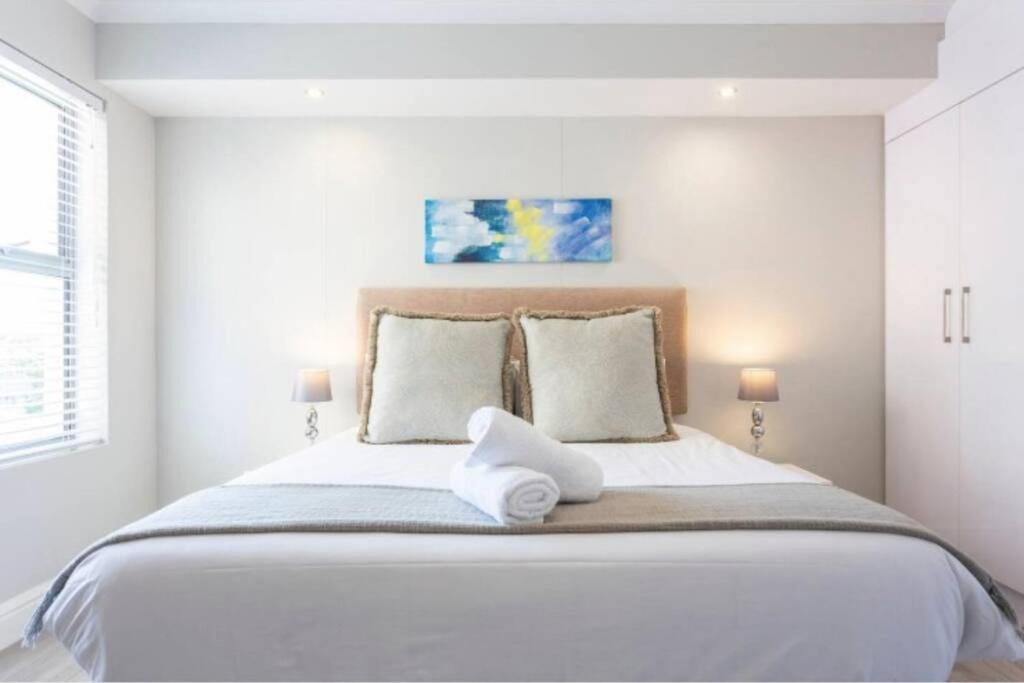 Observatory Apartment | Observatory Rooftop Pool with gym