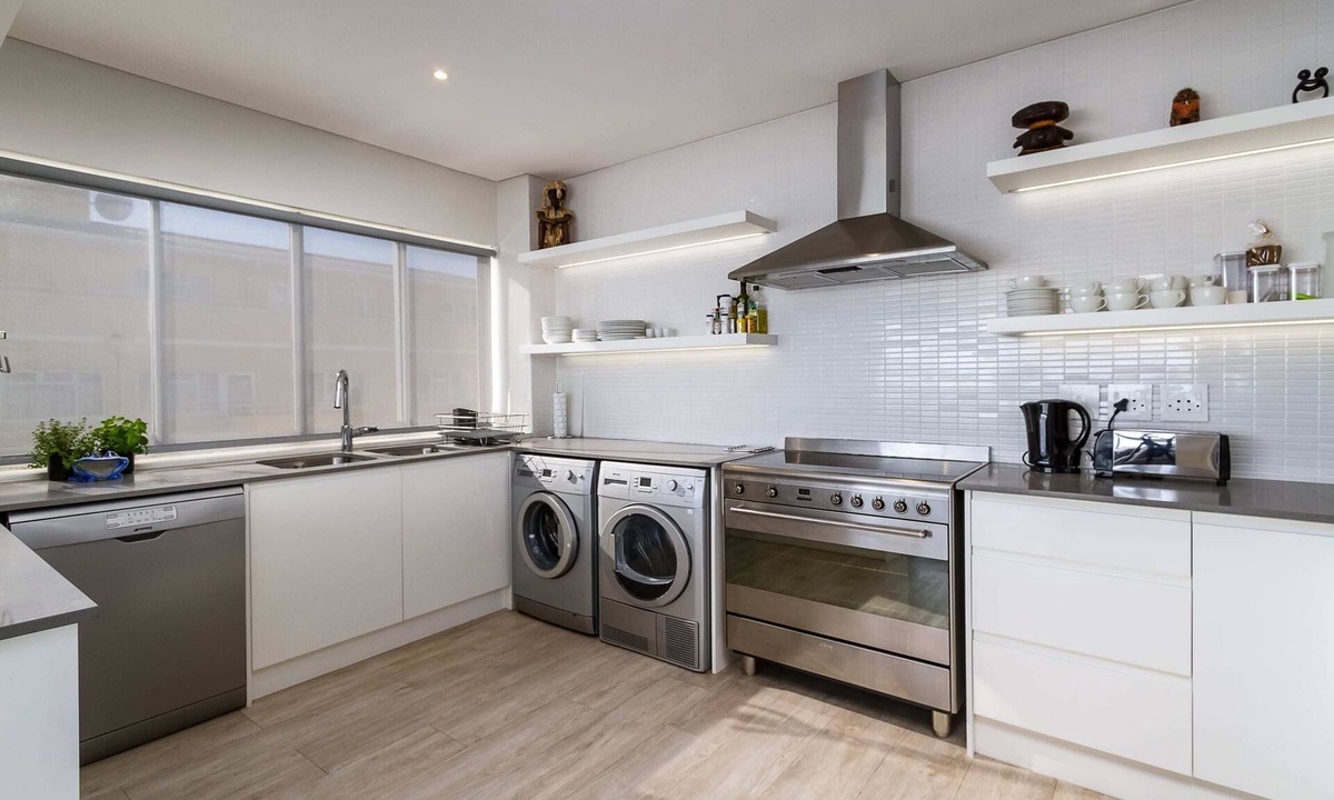 Sea Point Apartment | Ocean Front Apartment w/Sea Views (Pleasant Ways)