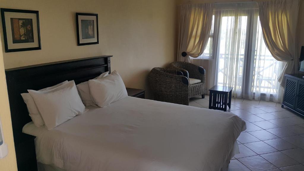 Port Edward Apartment | Ocean View Villas C10