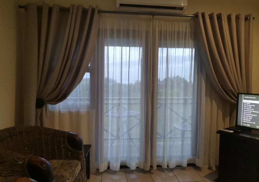 Port Edward Apartment | Ocean View Villas C11