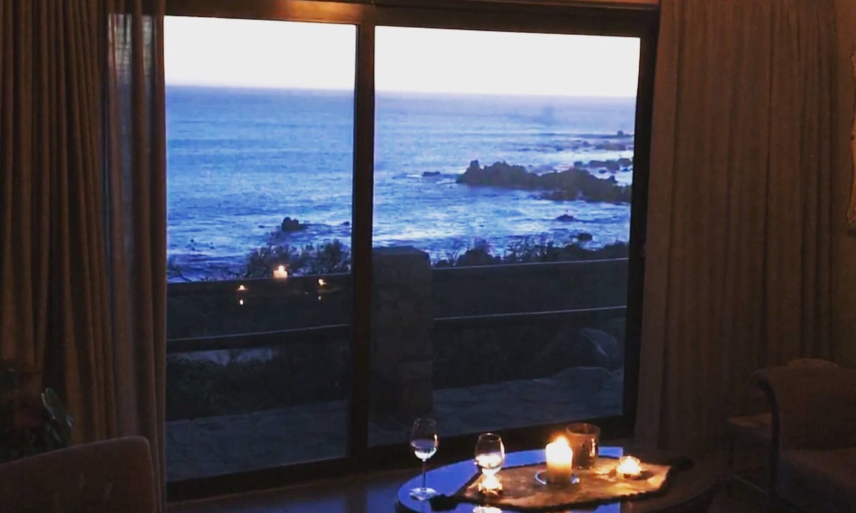 Rooiels House | Oceanfront luxury accommodation in Rooi Els, Cape Town