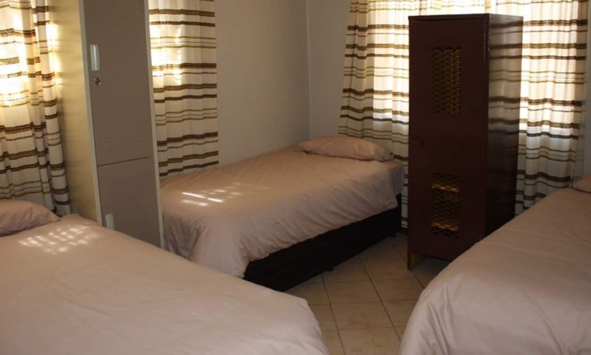 Lephalale House | Old farmhouse for 3 in Limpopo Province