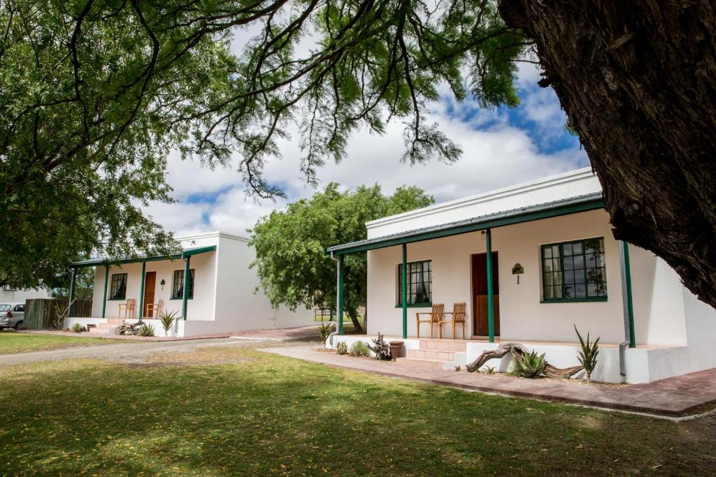 Beaufort West House | Olive Grove Guest Farm