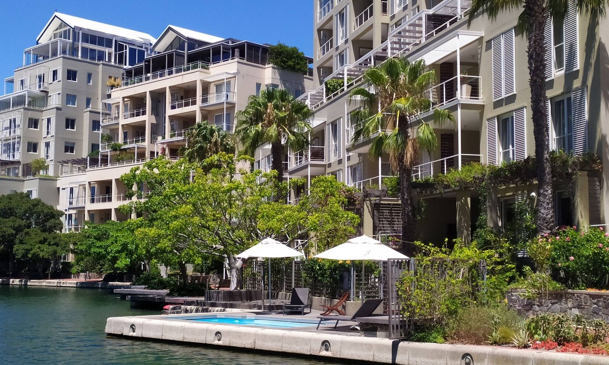 Victoria and Alfred Waterfront Apartment | One Bedroom Apartment - Fully Equipped Waterfront Based