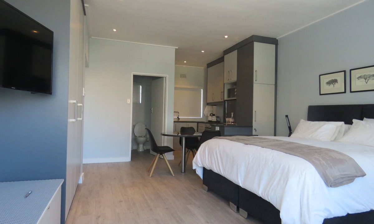 Cape Town City Centre Apartment | Oranjehof Studios