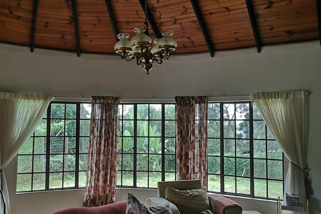 Pinetown House | 'Out of Africa' on the Highway