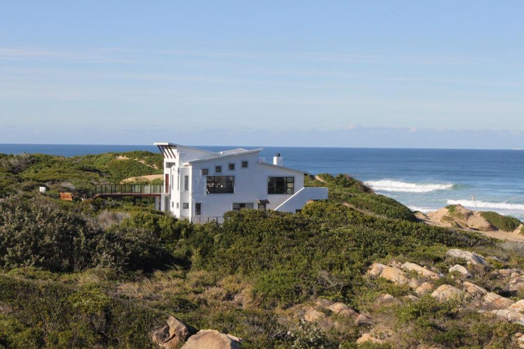 Oyster Bay House | Oyster bay beach house