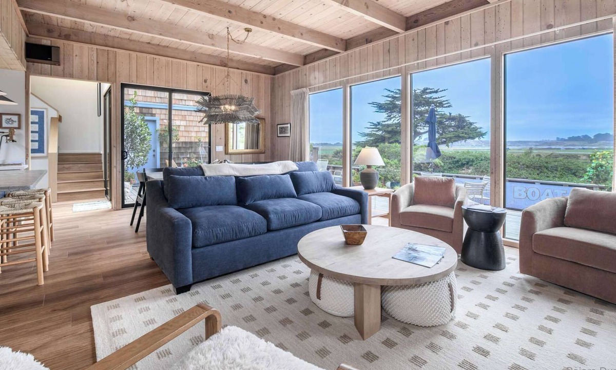 Watsonville House | Pajaro Dunes Beach House 65 Seashells, Swells & Sandy Toes 4BR Getaway for 11!