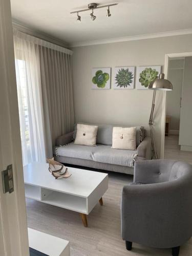 Observatory Apartment | Paragon Domain Light and Airy Stylishly Decorated