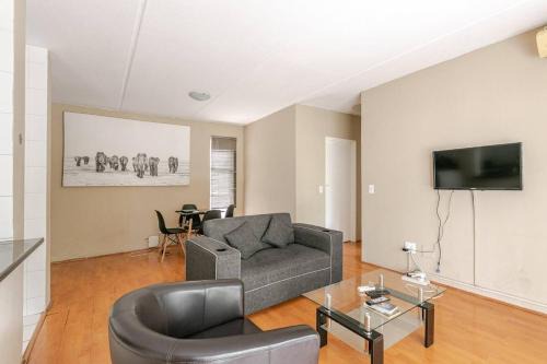 Sandown Apartment | Peaceful & Cozy Apartment
