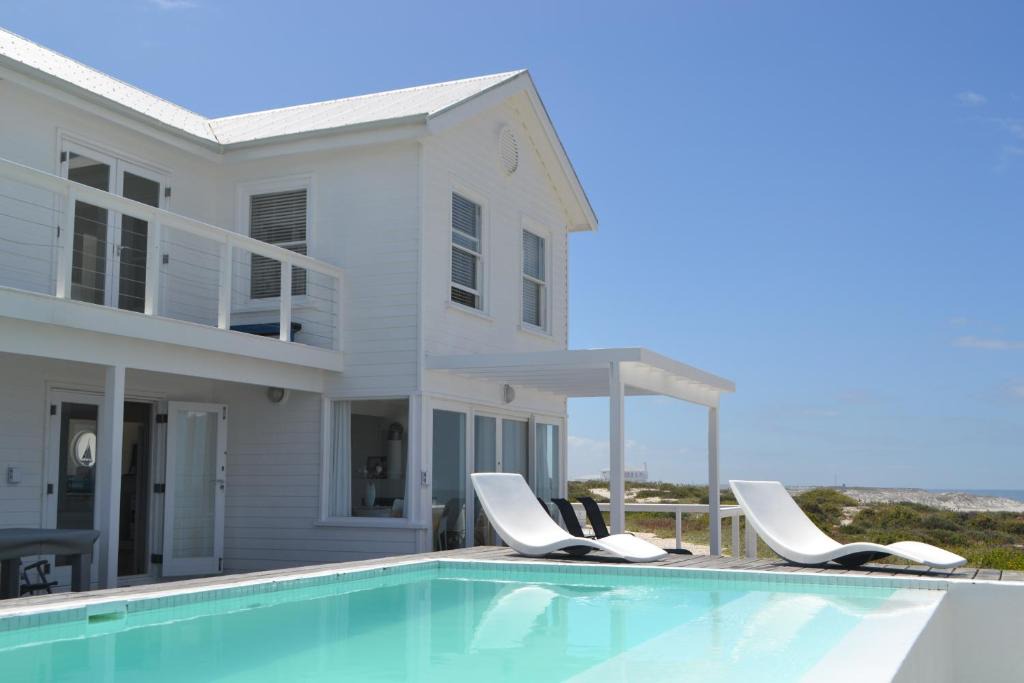 Yzerfontein Villa | Pearl Bay Beach Home