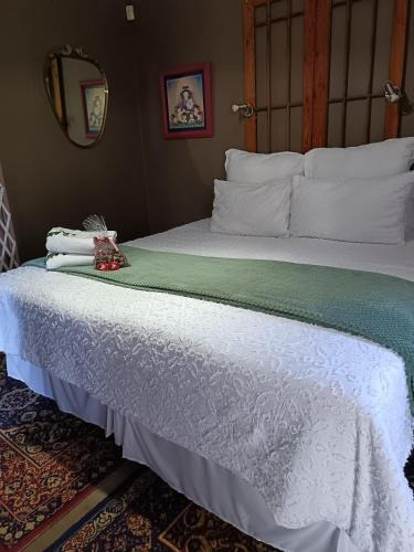 Vredefort House | Pecan Tree Parys