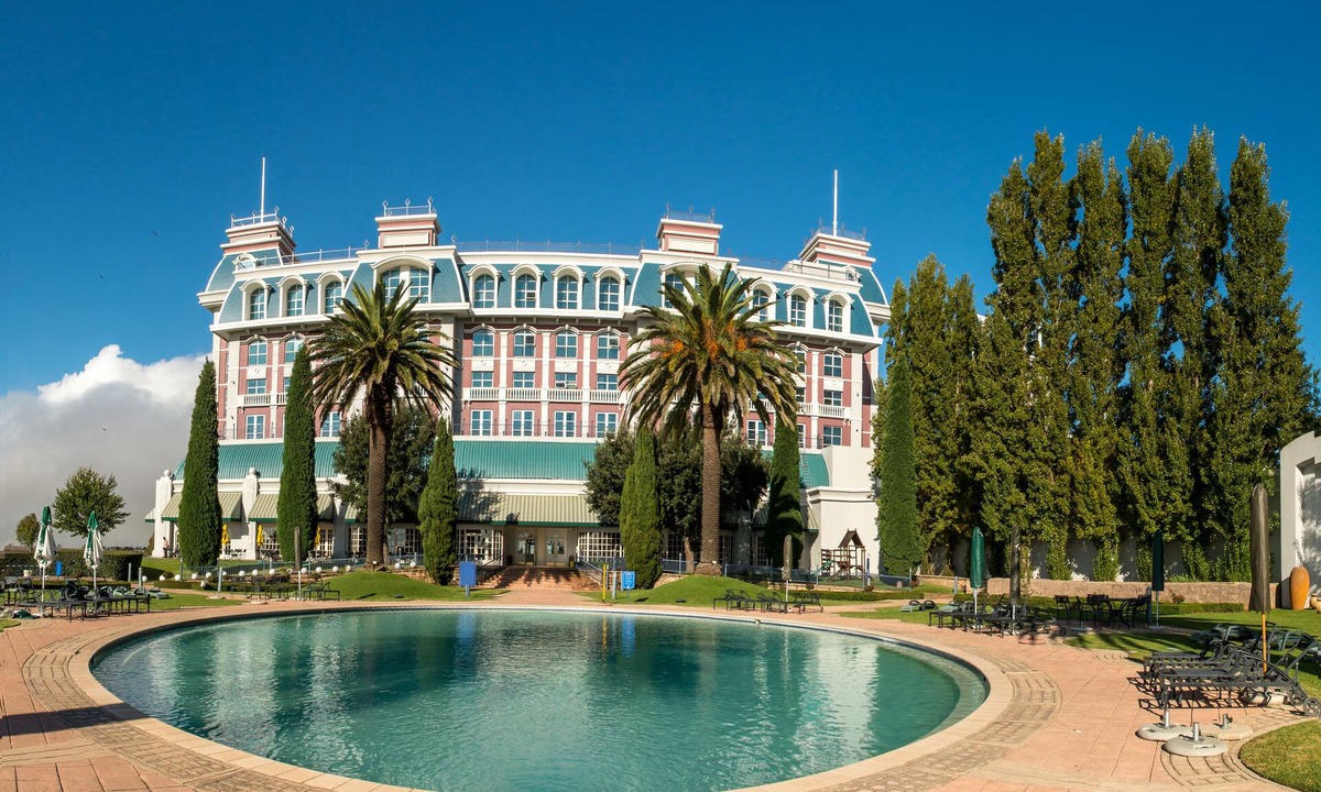 Secunda Hotel | Peermont Walmont at Graceland, Secunda