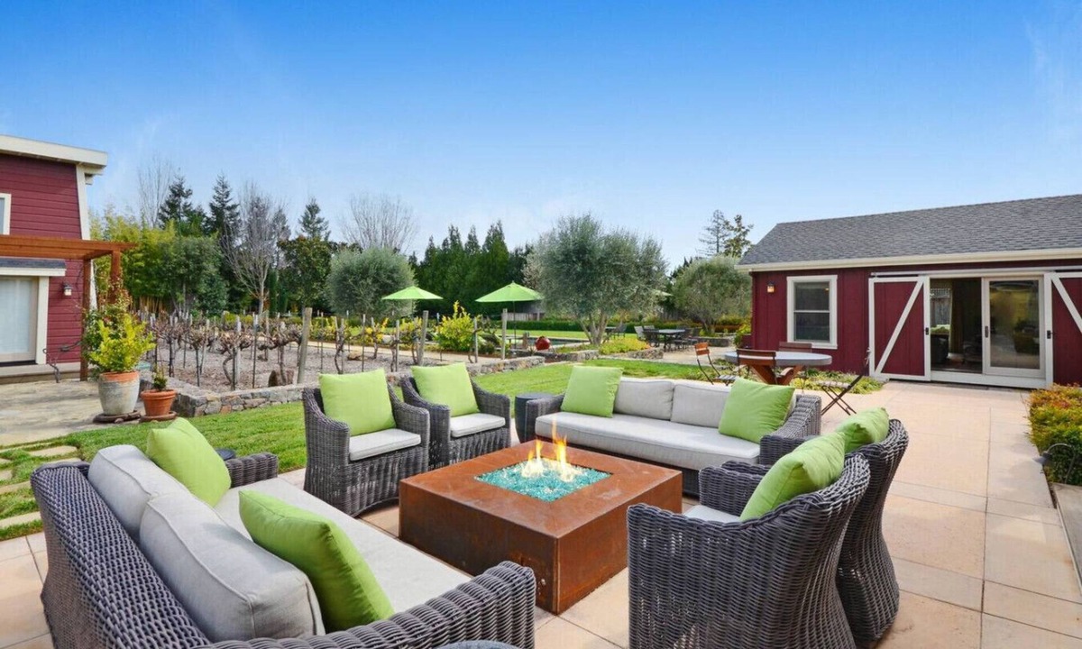 Sonoma House | Perfect Retreat location in Downtown Sonoma