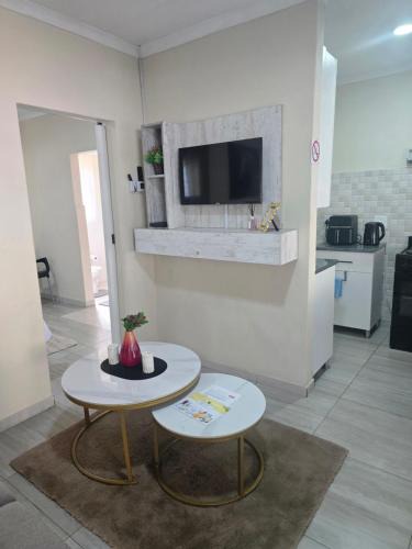 Ermelo House | Peshline Guest House Unit 1
