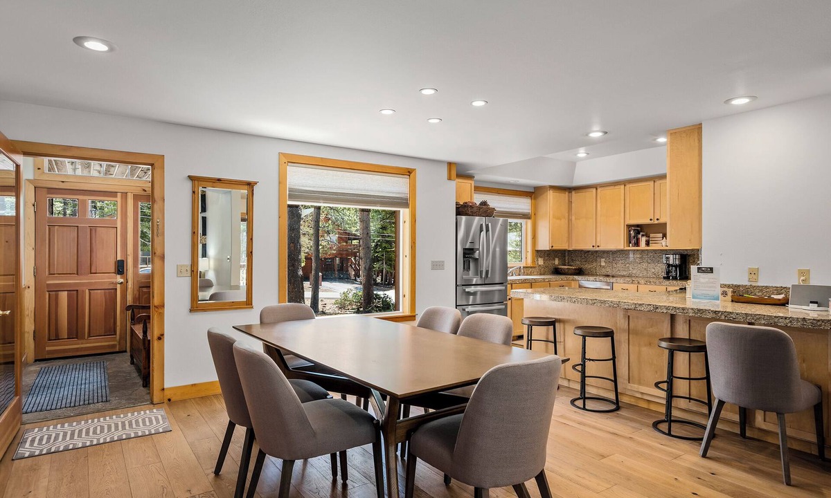 Truckee House | Pet-Friendly Retreat | A/C, King Suite | Walk to Clubhouse & Dining | Near Trail