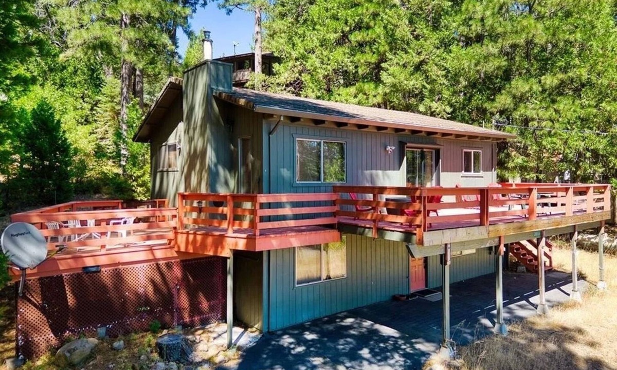 Long Barn Cabin | Pinecrestarearentals #7 Great Cabin 3rd night free Just Book 2nights.