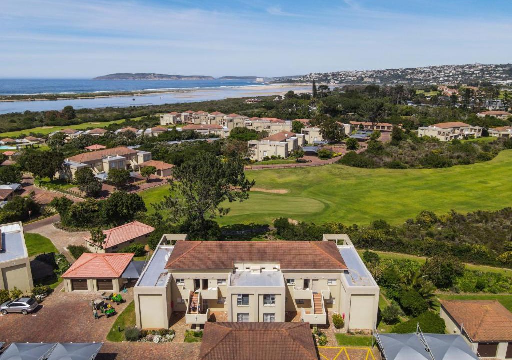 Plettenberg Bay Apartment | Plettenberg Bay Unit J6 Goose Valley Apartment