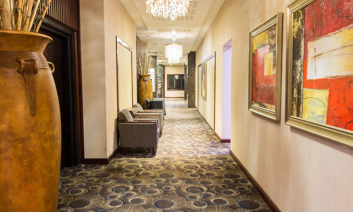 Kempton Park Hotel | Premier Hotel OR Tambo