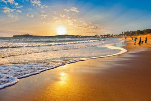 El Granada House | Private Home with Breathtaking Ocean Views - walk to Beaches Restaurants