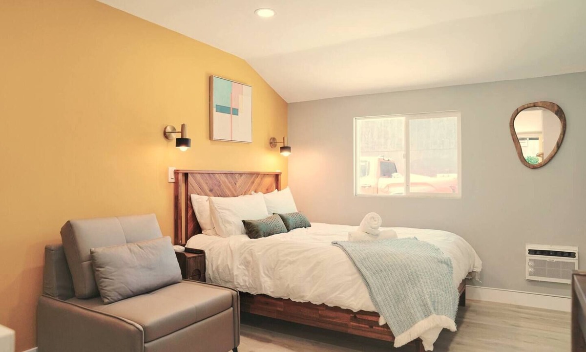 Cherryland Apartment | Private Modern Oasis near SF w/Kitchenette 22421C