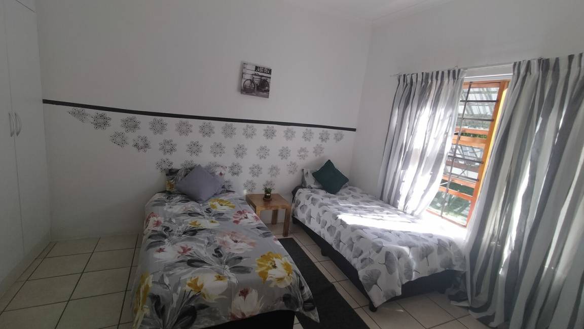 Lorraine Resort | Private room ∙ 3 guests