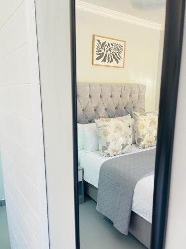 South Durban House | Private Room Pelican