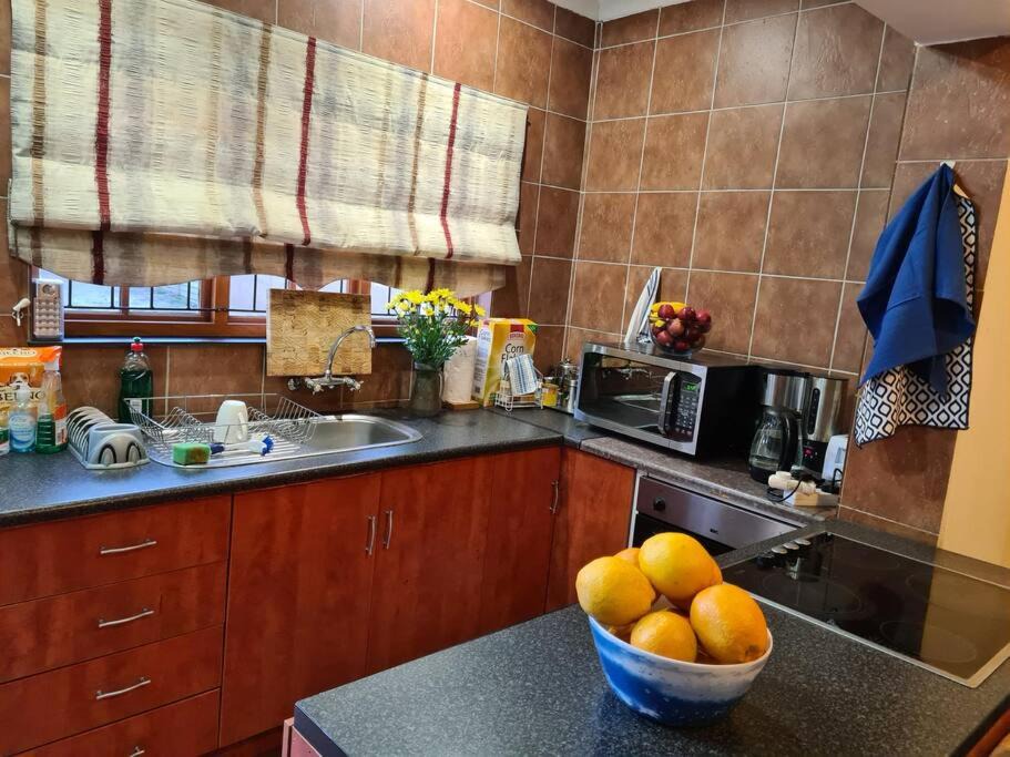 Greater Johannesburg Metropolitan Area Apartment | Quaint, quiet retro charm