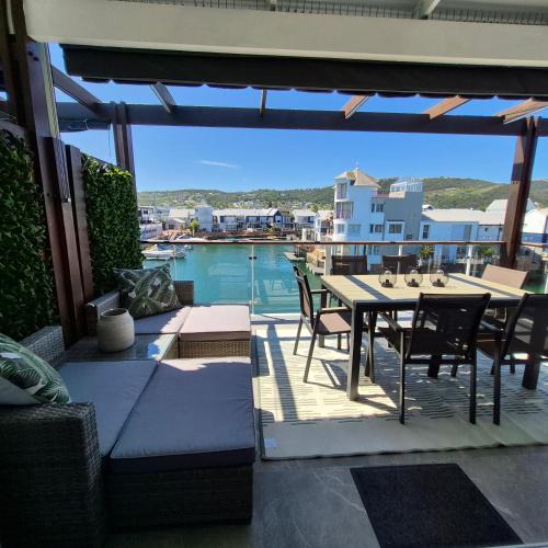 Waterfront Apartment | Quay South 10