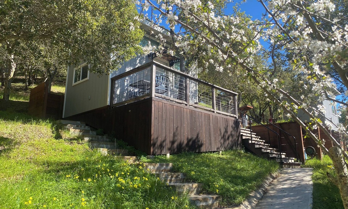 Watsonville Villa | Quiet 1-bedroom villa in welcoming of Watsonville perfect for relaxing getaway.