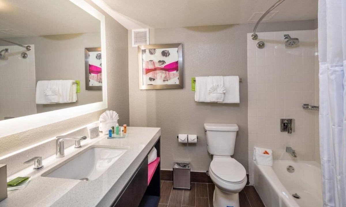 Oakland Hotel | Radisson Hotel Oakland Airport