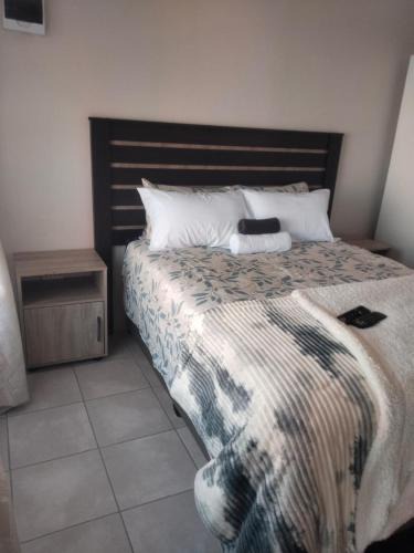 Soshanguve House | Rasesa Guesthouse Block V