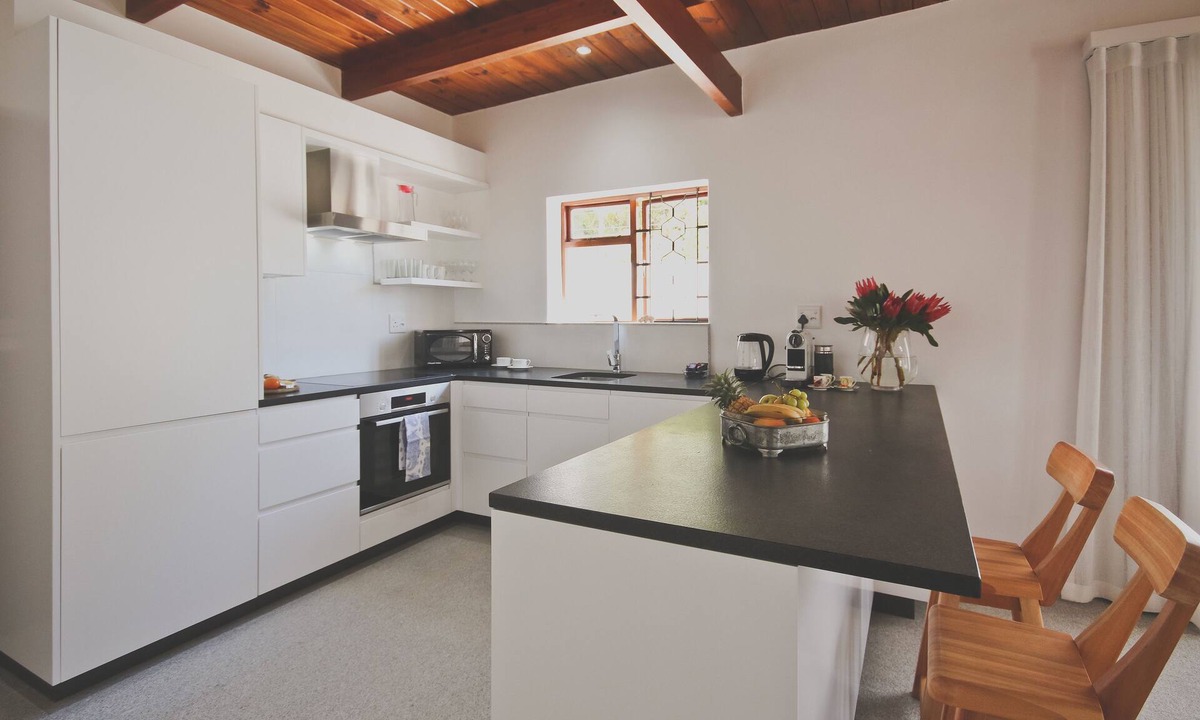 Gordon's Bay Apartment | Red Rock Ocean View Villa - Captain's Apartment