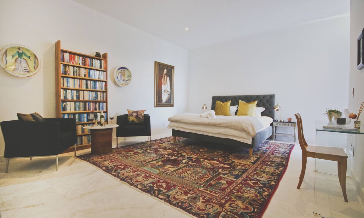Mountainside Apartment | Red Rock Ocean View Villa - Corporal's Room