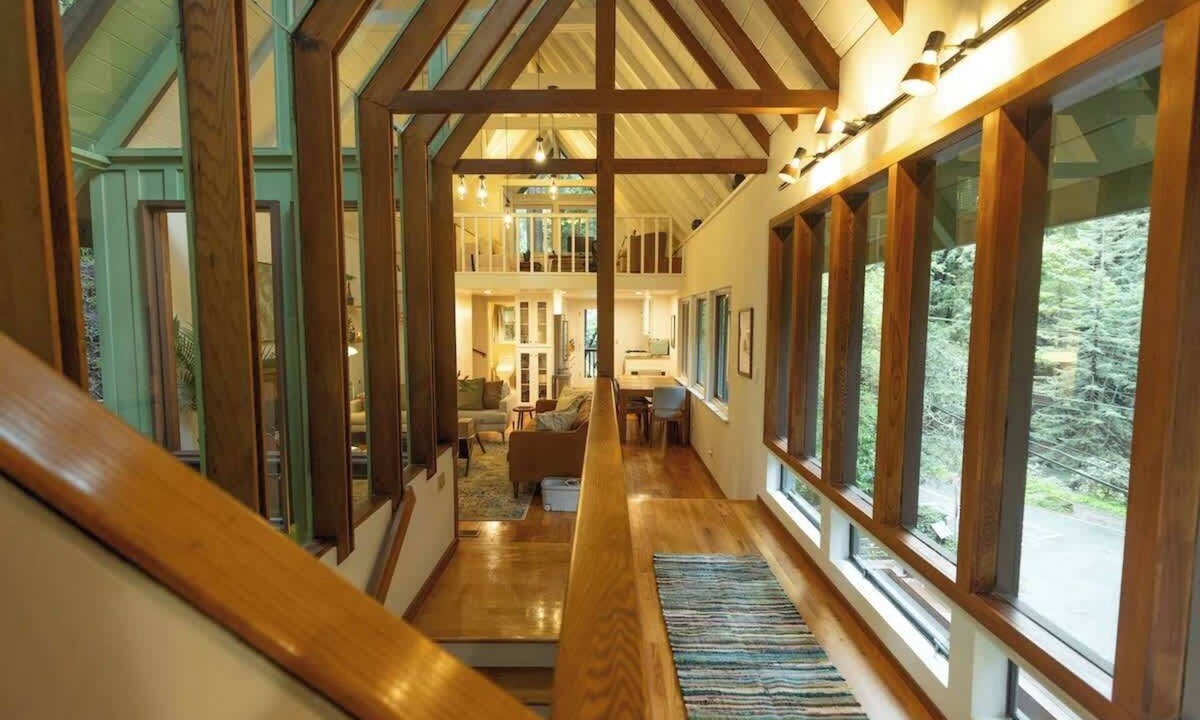 Mill Valley House | Redwood Treehouse Retreat Near Muir Woods w Deck