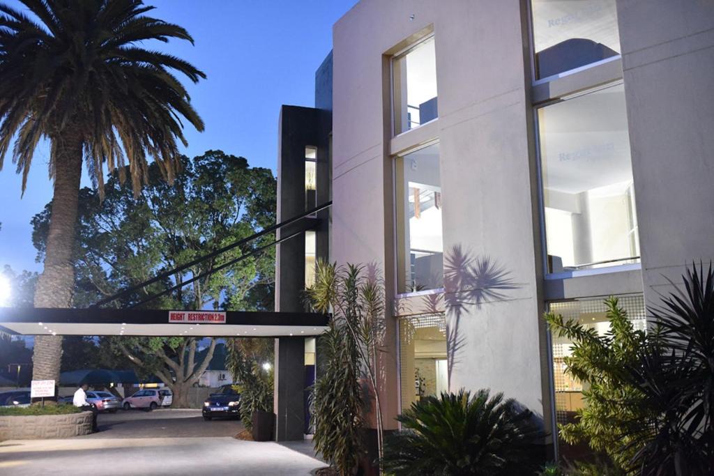 Scottsville Hotel | Regal Inn PMBurg
