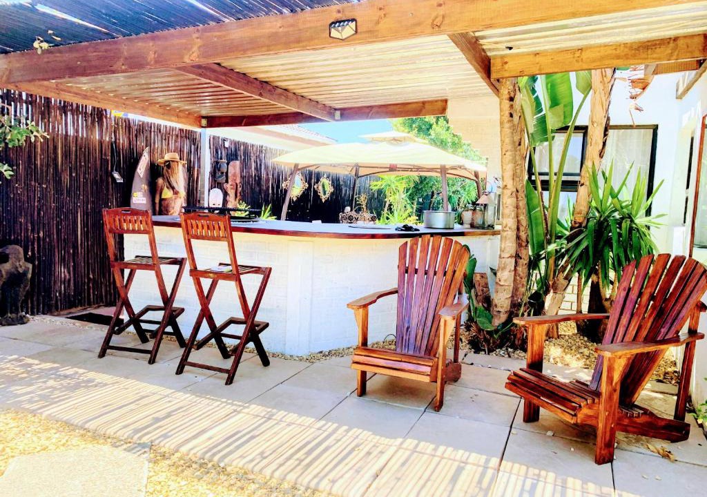 Parklands Apartment | Regent Casa's - Cape Towns Blouberg Area - Where 20 people can stay