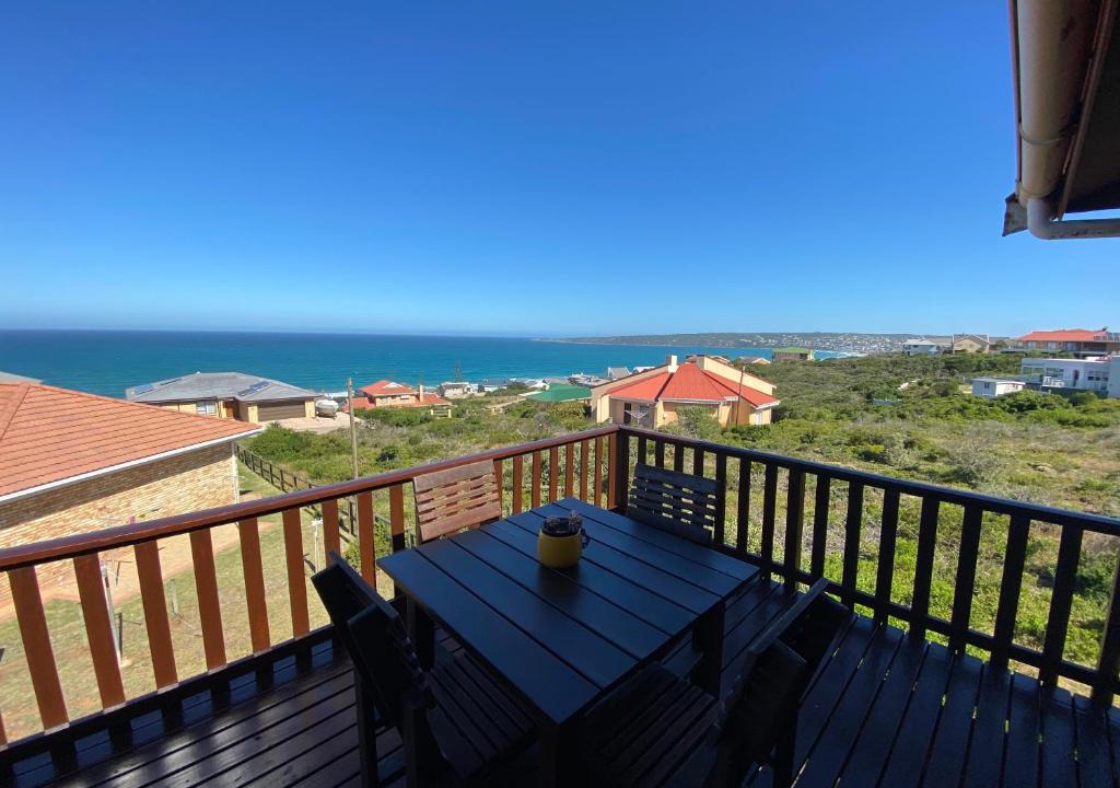 Boggoms Bay Apartment | Relax & Recharge