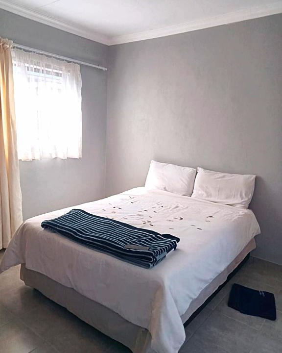 Secunda House | Rethapaki Guesthouse