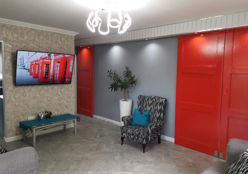 Retreat House | Retreat to Edmonton Close