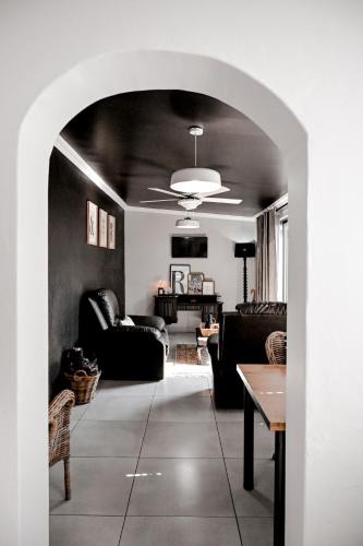 Sinoville Apartment | Reveuse