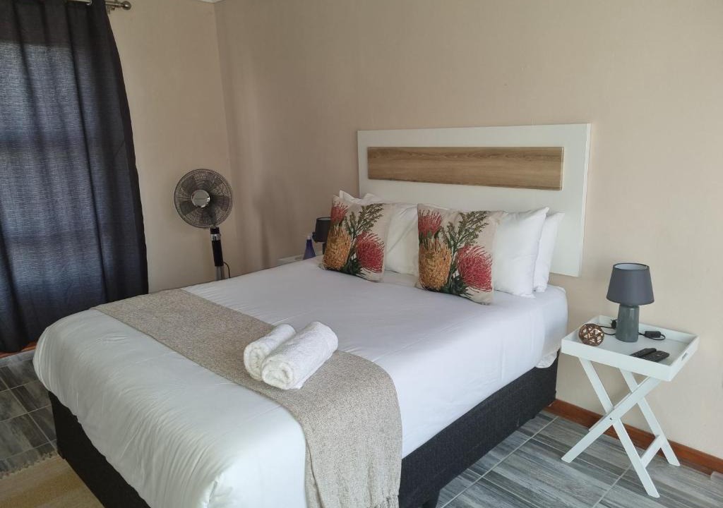 Moletji House | Ribeng la Noka Conference and Leisure Center
