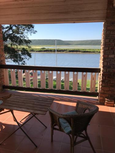 Nelson Mandela Bay Hostel | Riverfront Homestay