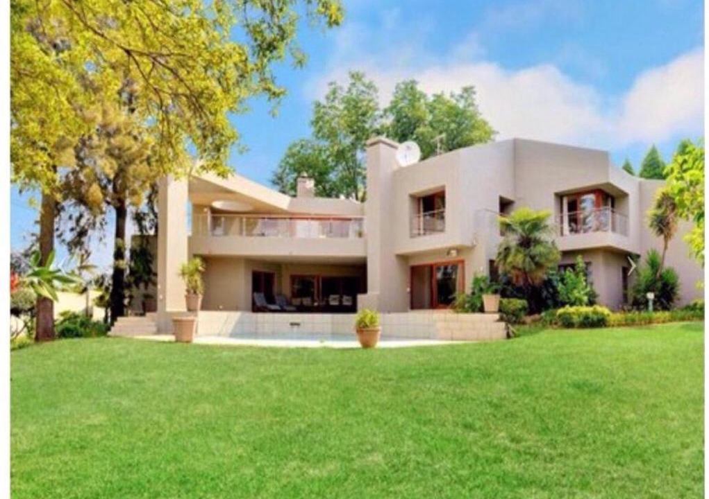 Greater Johannesburg Metropolitan Area Villa | RiverHouse