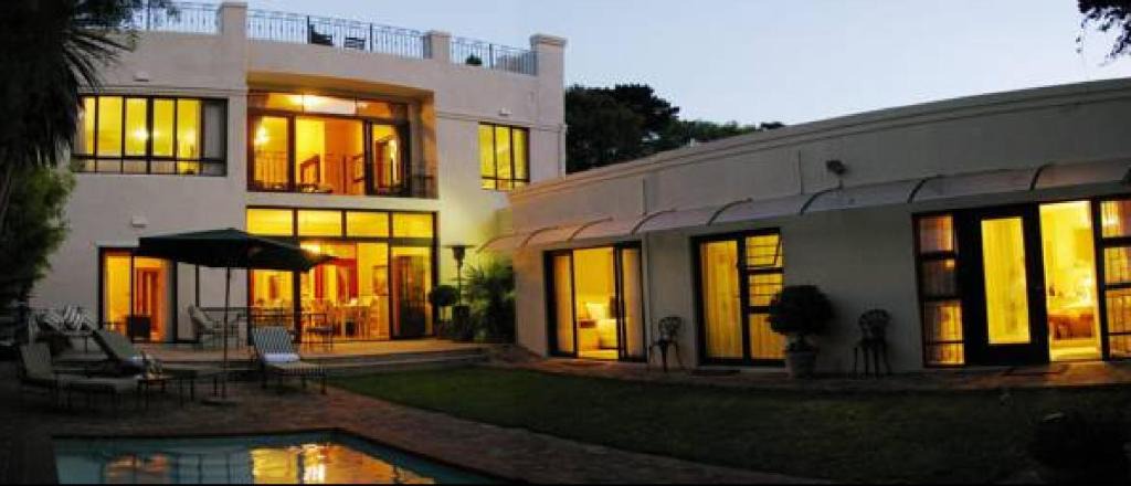 Claremont House | Riversong Guest House